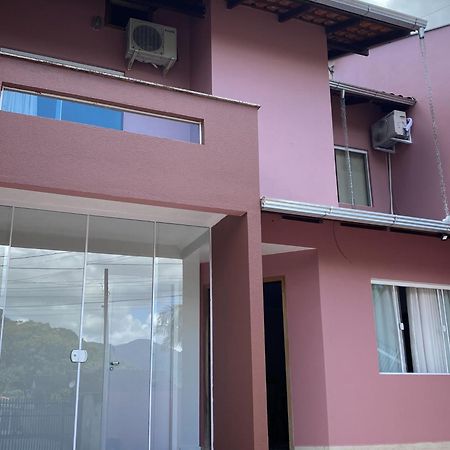 Pousada Rara House Jaragua do Sul Bagian luar foto